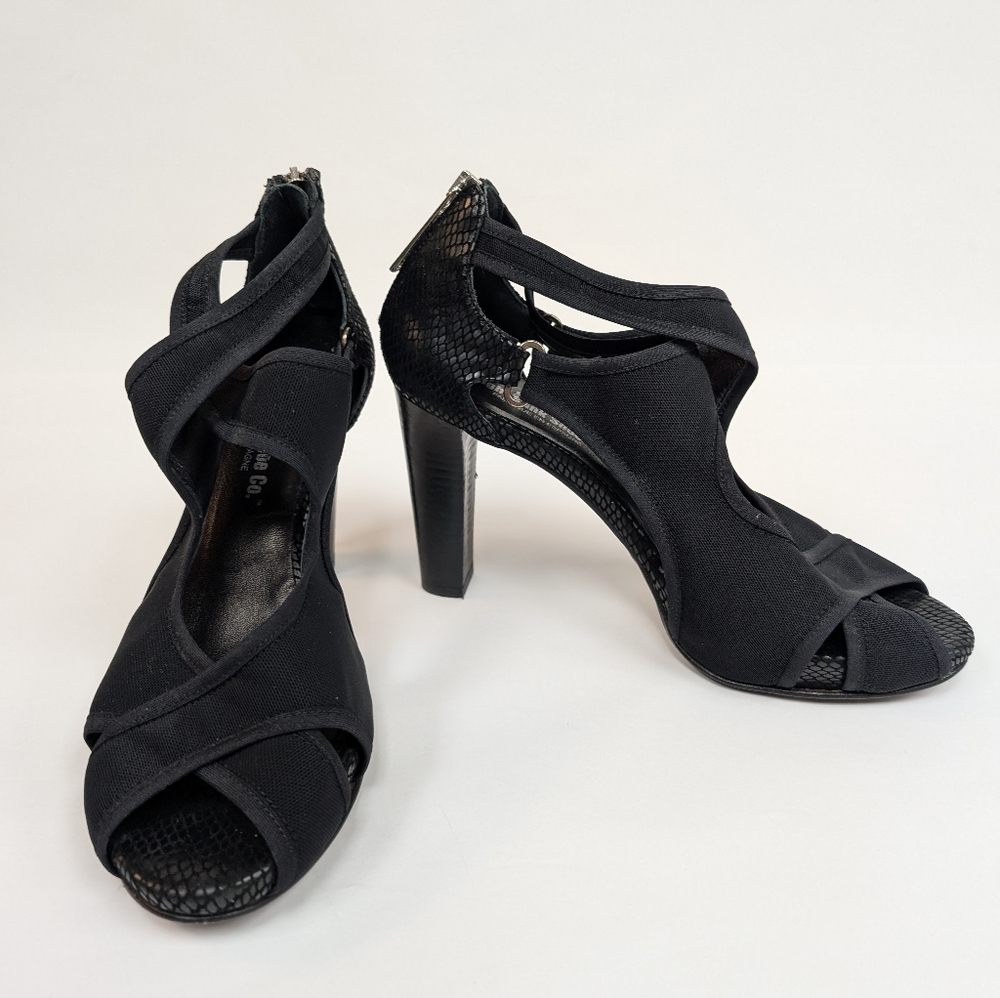 Right Bank Shoe Co Black strappy leather heels 9M